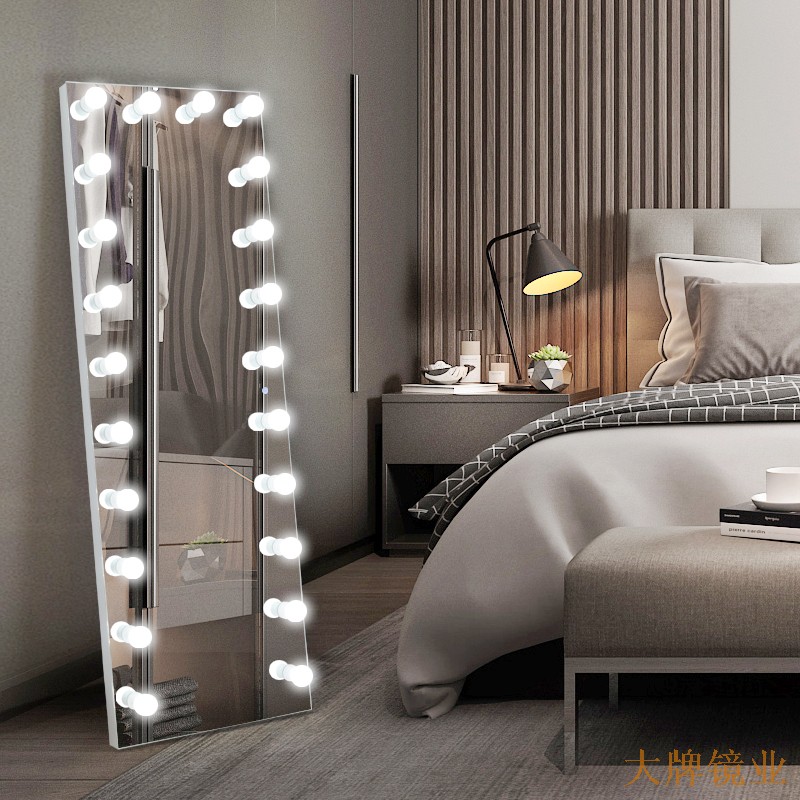 LED灯泡穿衣镜 LED灯泡穿衣镜